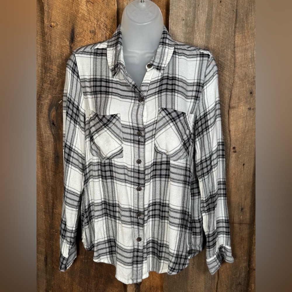 Lucky Brand Black and White Plaid Button-Up Shirt